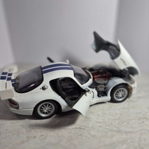 Maisto Other - Blue & White Maisto Dodge Viper GTS GTS-R Coupe Scale 1/18 with Spoiler on Back.